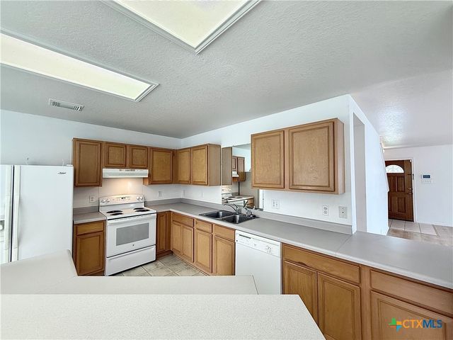 2051 Club Crossing, New Braunfels, TX 78130