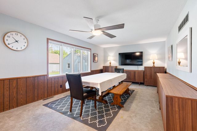 902 11th Avenue SW, Austin, MN 55912