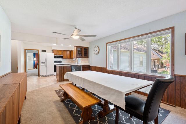 902 11th Avenue SW, Austin, MN 55912