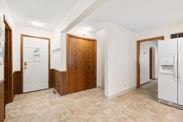 902 11th Avenue SW, Austin, MN 55912