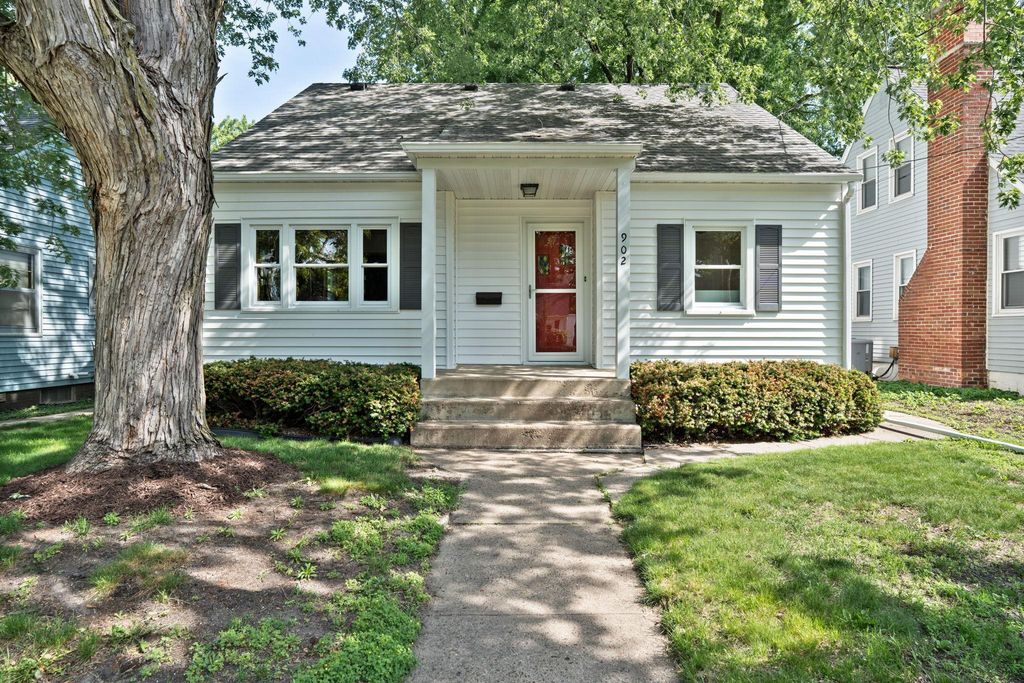 902 11th Avenue SW, Austin, MN 55912