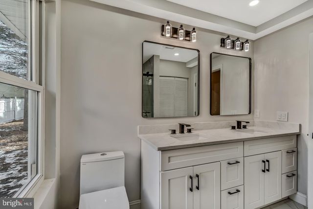 15 FILLMORE WAY, Sicklerville, NJ 08081