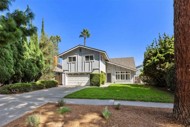 1851 Roanoke, Tustin, CA 92780