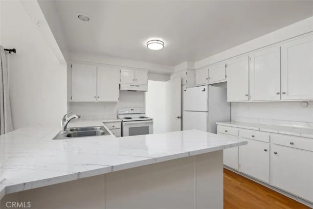 1851 Roanoke, Tustin, CA 92780