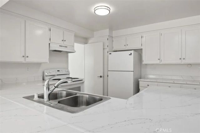 1851 Roanoke, Tustin, CA 92780