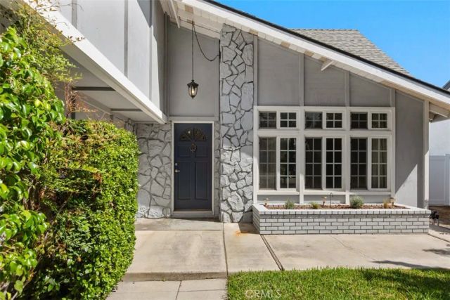 1851 Roanoke, Tustin, CA 92780