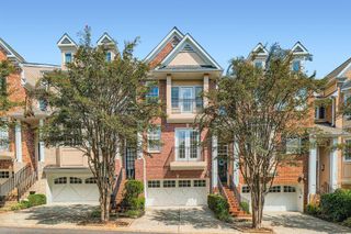 1051 Emory Parc Place, Decatur, GA 30033