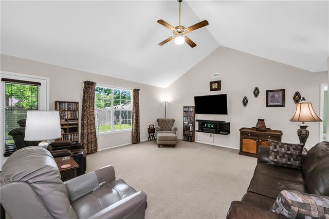 1698 Heritage Drive, Springdale, AR 72762