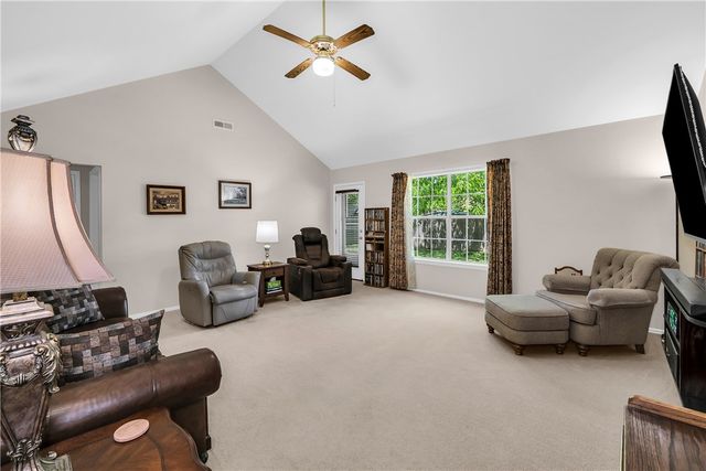 1698 Heritage Drive, Springdale, AR 72762