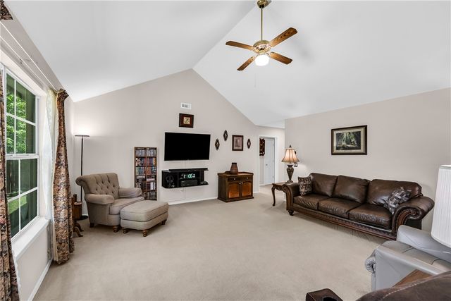 1698 Heritage Drive, Springdale, AR 72762