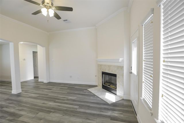 4011 Hawthorne Glen Court, Fresno, TX 77545