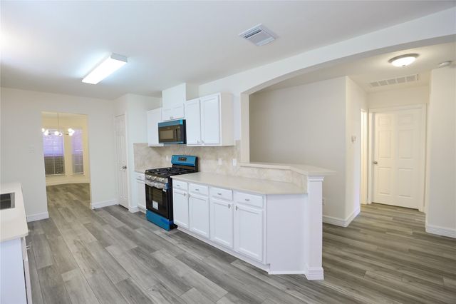 4011 Hawthorne Glen Court, Fresno, TX 77545