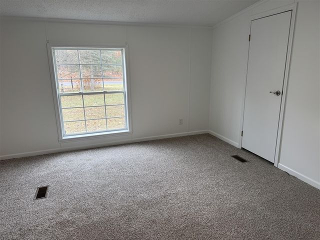 17250 Apache Trail, Howard City, MI 49329