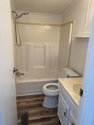 17250 Apache Trail, Howard City, MI 49329