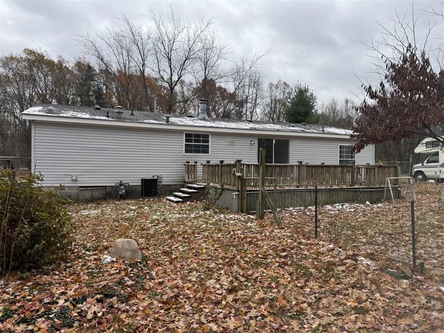 17250 Apache Trail, Howard City, MI 49329