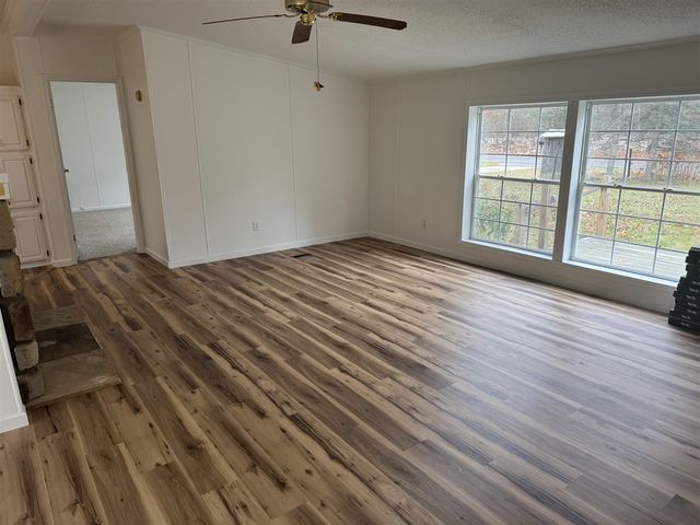 17250 Apache Trail, Howard City, MI 49329