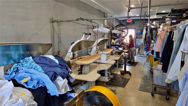 4222 W 16th Ave, Hialeah, FL 33012