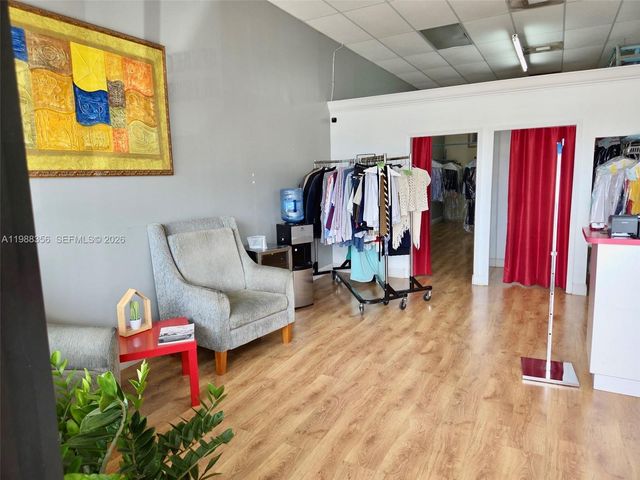 4222 W 16th Ave, Hialeah, FL 33012