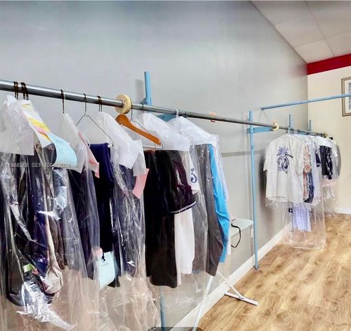 4222 W 16th Ave, Hialeah, FL 33012