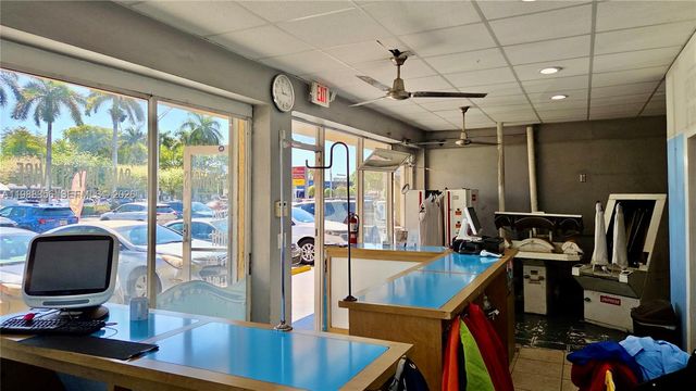 4222 W 16th Ave, Hialeah, FL 33012