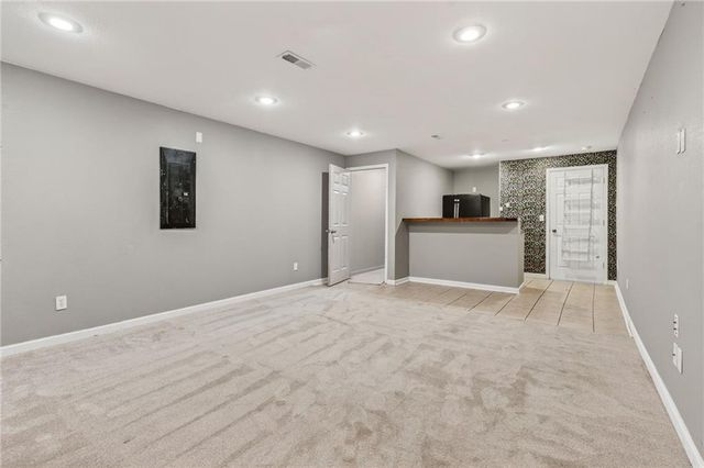 11054 Whispering Lane, Kansas City, KS 66109