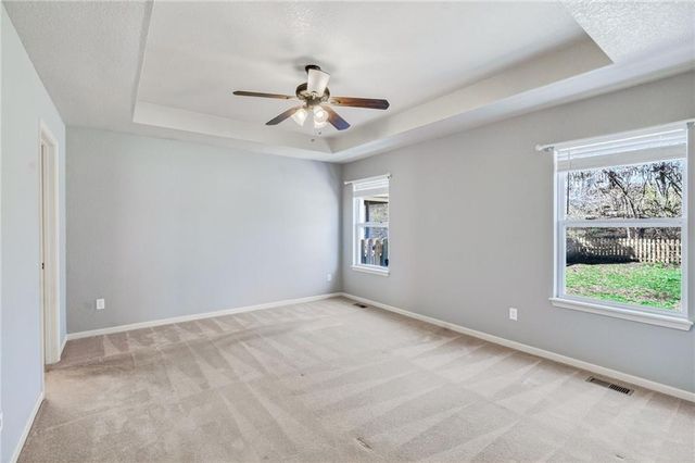 11054 Whispering Lane, Kansas City, KS 66109