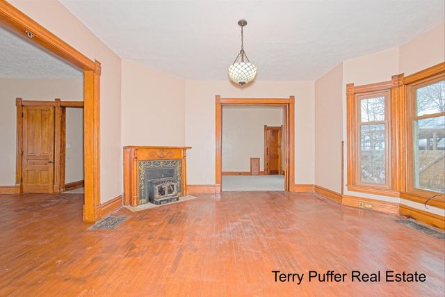 528 S Jefferson Street, Hastings, MI 49058