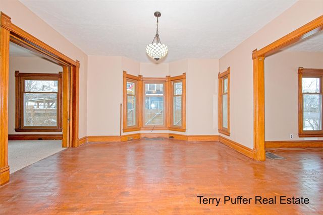 528 S Jefferson Street, Hastings, MI 49058