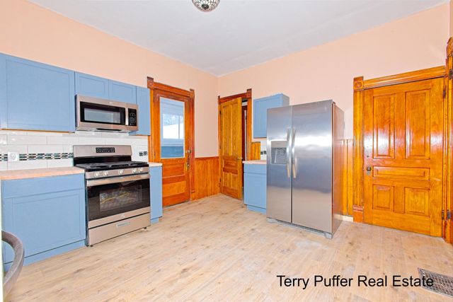 528 S Jefferson Street, Hastings, MI 49058