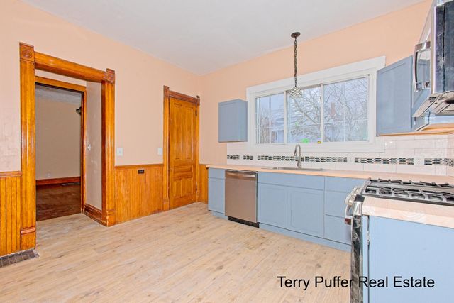 528 S Jefferson Street, Hastings, MI 49058