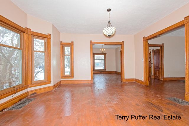 528 S Jefferson Street, Hastings, MI 49058