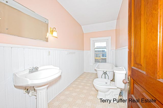 528 S Jefferson Street, Hastings, MI 49058