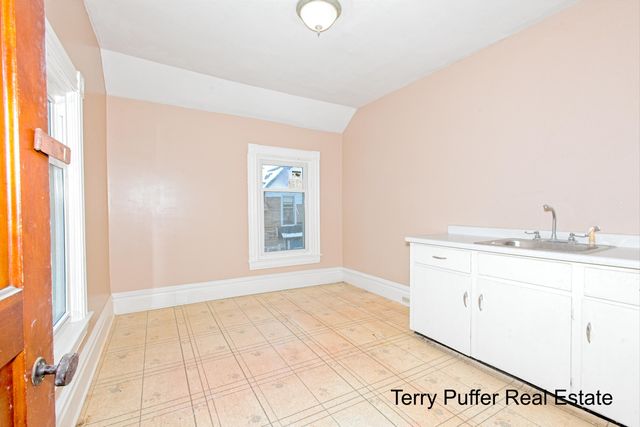 528 S Jefferson Street, Hastings, MI 49058