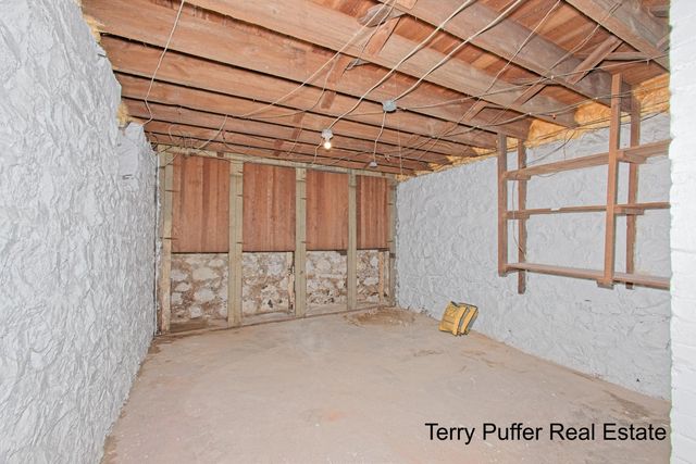 528 S Jefferson Street, Hastings, MI 49058