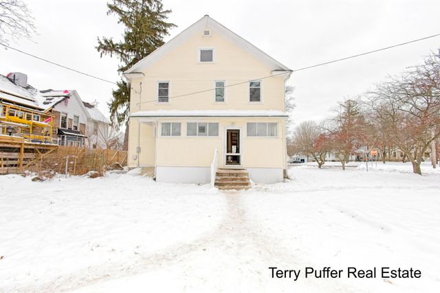 528 S Jefferson Street, Hastings, MI 49058