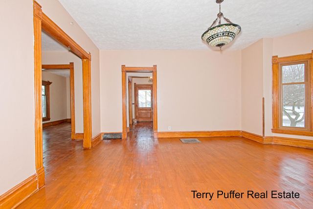 528 S Jefferson Street, Hastings, MI 49058