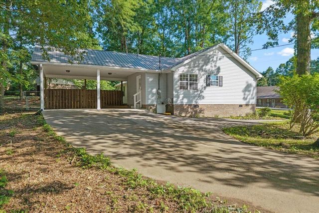 2613 Kenwood Drive, Athens, TN 37303