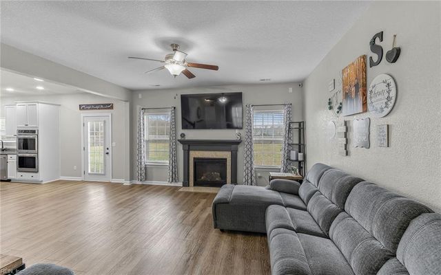 101 Derby DR, Moyock, NC 27958