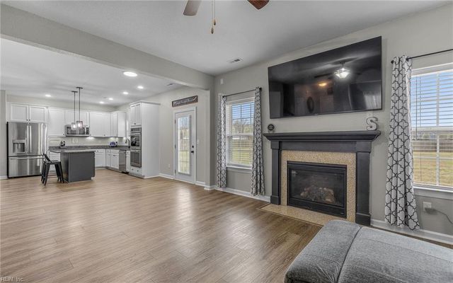 101 Derby DR, Moyock, NC 27958