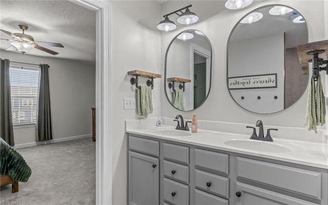 101 Derby DR, Moyock, NC 27958