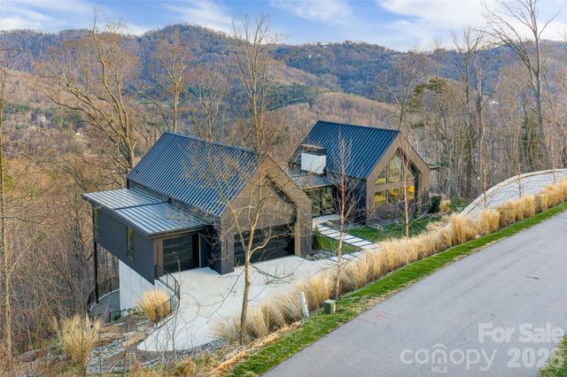 86 Rambling Ridge Road, Asheville, NC 28804