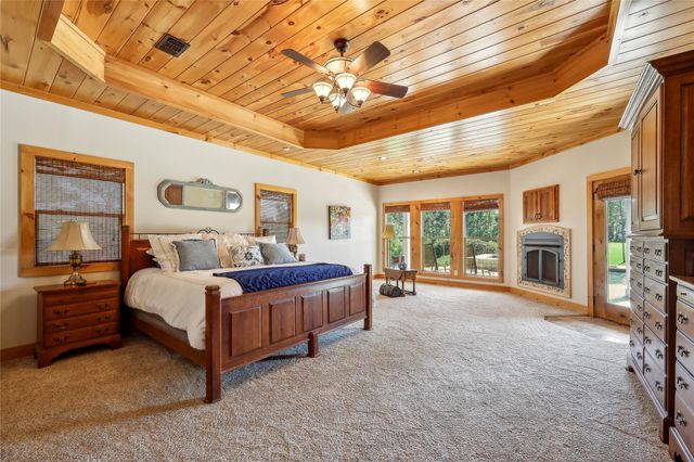 225 Mcgregor Drive, Brookeland, TX 75931