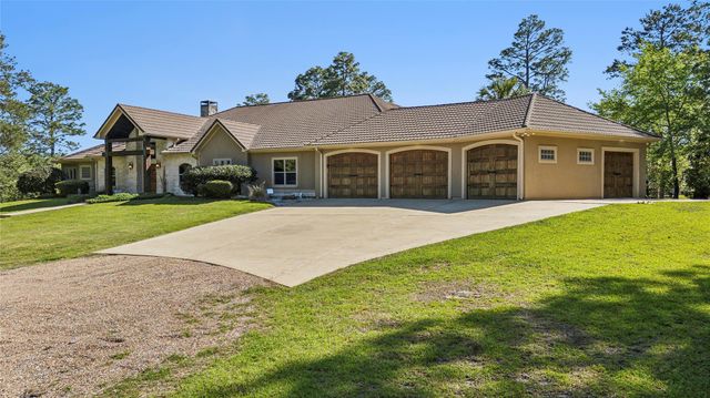 225 Mcgregor Drive, Brookeland, TX 75931