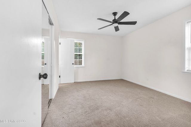 8493 Cedarbrush Drive, Southaven, MS 38671