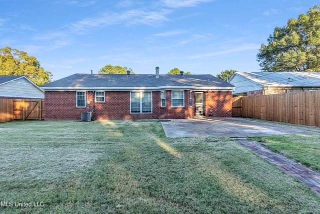 8493 Cedarbrush Drive, Southaven, MS 38671