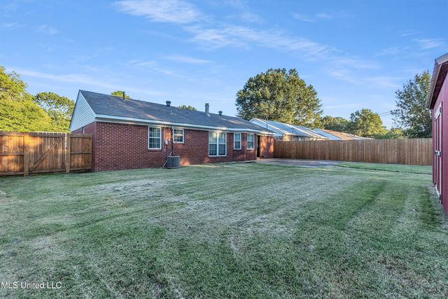 8493 Cedarbrush Drive, Southaven, MS 38671