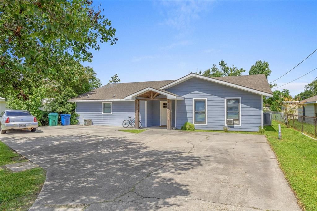 206 Vine St Street, Sulphur, LA 70663
