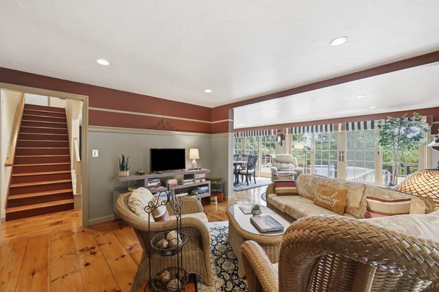 11 Betty, Auburn, MA 01501
