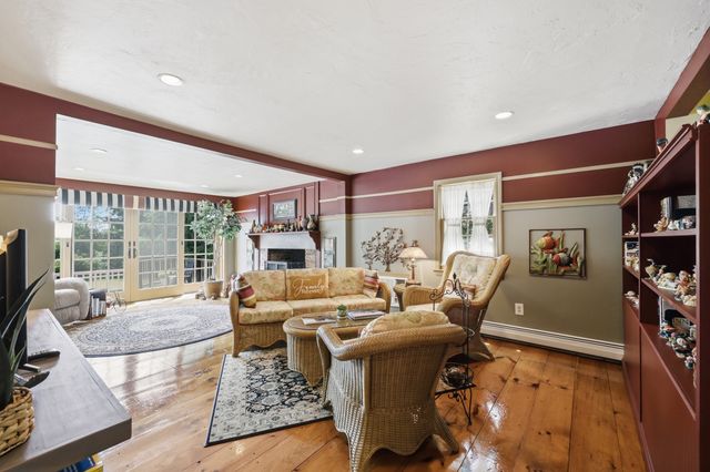 11 Betty, Auburn, MA 01501