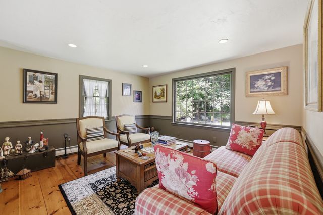 11 Betty, Auburn, MA 01501